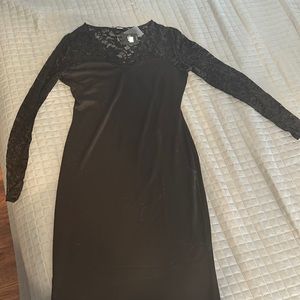 Black shirt cotton dress with lace v neck top and sleeves